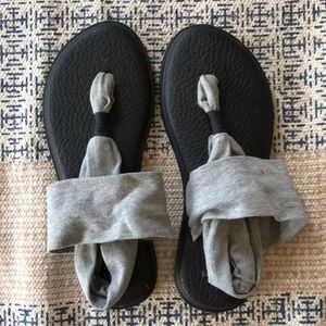 Sanuk sandals